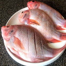 Whole Mojarra Red 750/850 G